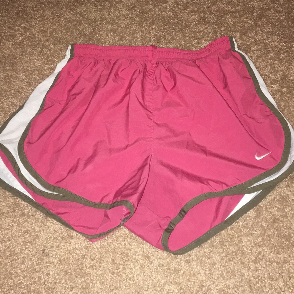 NIKE drifit rubbing shorts. Size Medium.